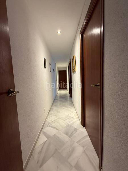 Foto f48f9fba-7294-4310-88fa-2d21826d790b. Flat with parking in colores - entreparques Sevilla
