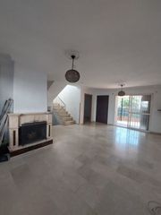 Maison  Vergel. Casa en venta en sevilla este  los mirtos  jardines eden, 3 dorm