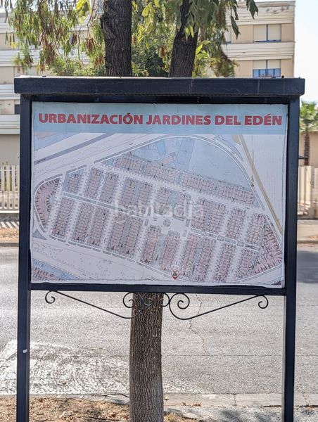 Foto 8c1ec698-a3b5-4989-a3dc-5d9ea0cba86a. Casa amb aparcament a Parque Alcosa Sevilla