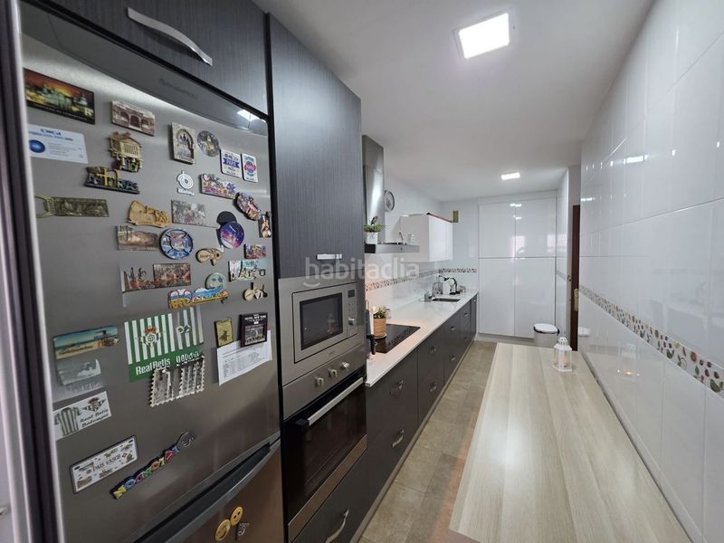 Foto 83137b29-9d21-4e76-a4a0-096a17e30d21. Pis amb aparcament a colores - entreparques Sevilla