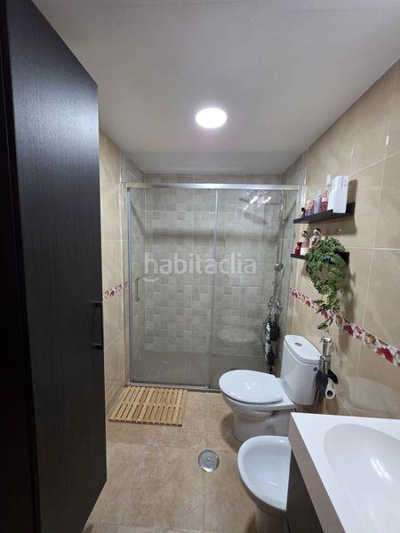 Foto bba3eb51-5bf5-417e-96f2-497a31ece1b2. Pis amb aparcament a colores - entreparques Sevilla