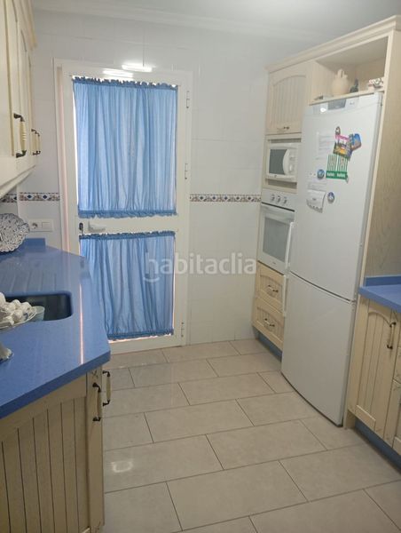 Foto 1dfe85f1-3806-4a69-bf05-197b7131dab1. Casa adossada amb calefacció aparcament a Umbrete