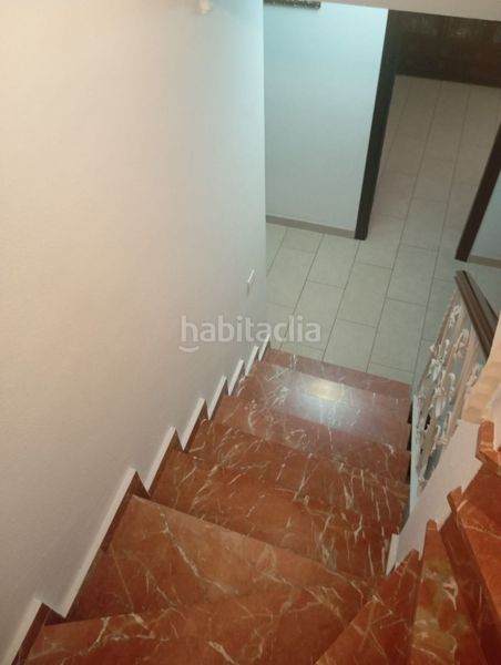 Foto 9c0c7312-701d-4908-9a05-616ebd0e32ca. Casa adossada amb calefacció aparcament a Umbrete