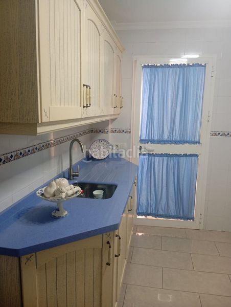 Foto a7cd497a-5e02-41b1-bcc3-b5b30bb58c27. Casa adossada amb calefacció aparcament a Umbrete