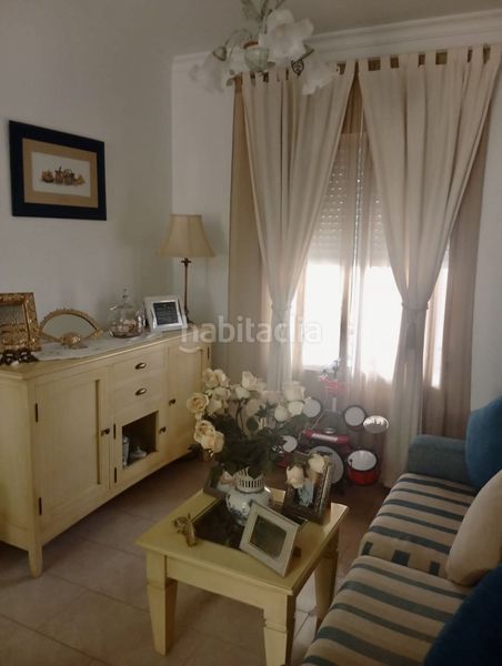 Foto ab07f742-6502-405c-81e2-a1ed04891027. Casa adossada amb calefacció aparcament a Umbrete