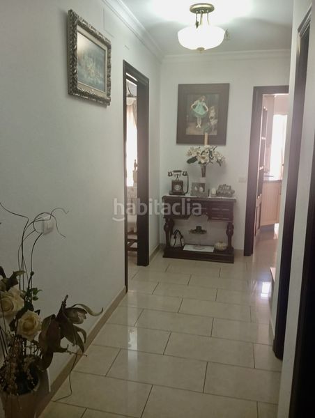 Foto ac4e6ac8-3aab-4324-88b5-0ba5c213e0c4. Casa adossada amb calefacció aparcament a Umbrete