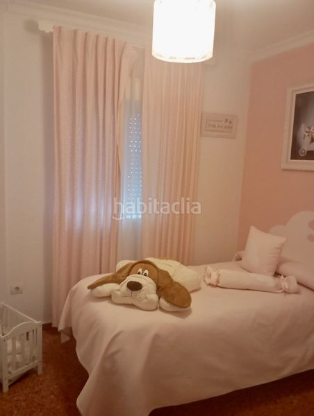Foto d1779c5f-d869-4d22-aa7a-ec28b19fdecf. Casa adossada amb calefacció aparcament a Umbrete