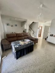 Semi detached house in Benacazón. Adosado en venta en benacazón, 3 dormitorios.