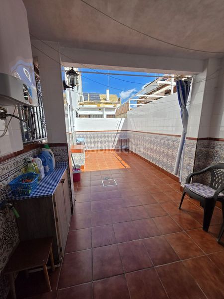 Foto 92bbb21c-a235-453c-8428-26bb16c37603. Casa amb aparcament a colores - entreparques Sevilla