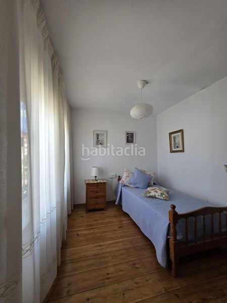 Foto 9b09bf3a-4e46-4b0b-b71c-ac61262bd226. Casa amb aparcament a colores - entreparques Sevilla