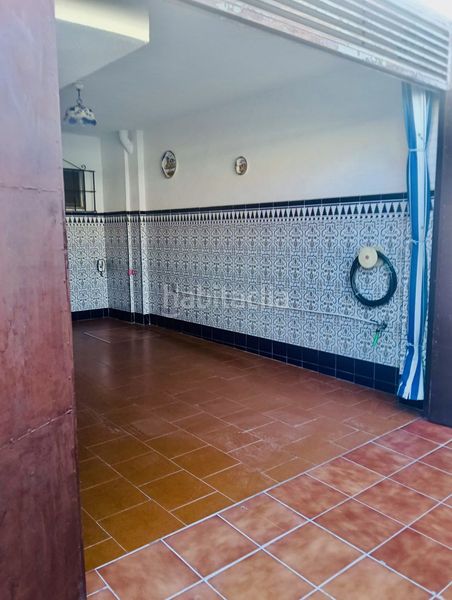 Foto c823dde4-e874-4118-a70c-204c438fec62. Casa amb aparcament a colores - entreparques Sevilla