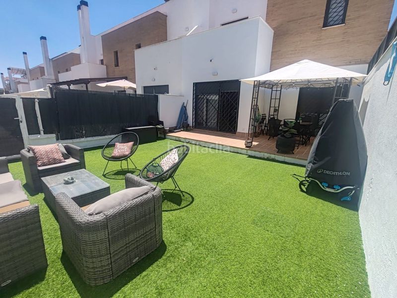 Foto e1f465e7-d855-47b2-9037-741468ba24ff. Casa amb calefacció aparcament piscina a Las Pajanosas Guillena