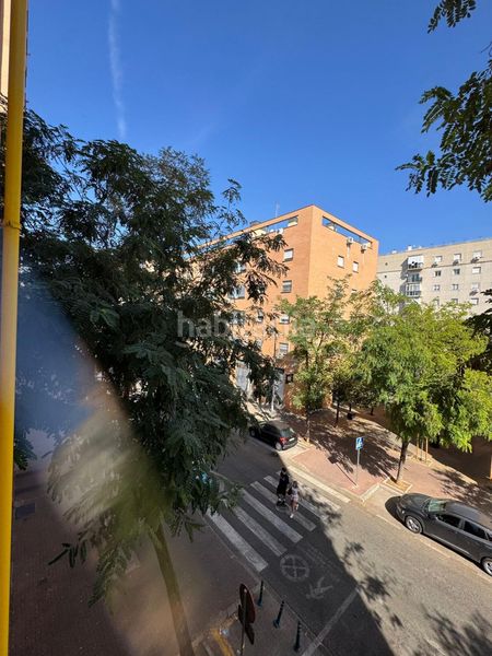 Foto c8f6c810-5531-40c1-96e5-e535b715bdf7. Pis amb aparcament a colores - entreparques Sevilla