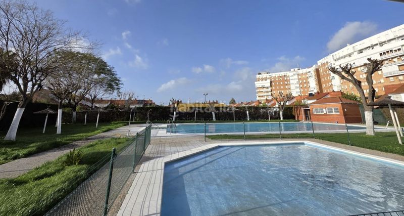 Foto 356f897e-74c3-4496-8082-c3538d624946. Casa amb aparcament piscina a colores - entreparques Sevilla