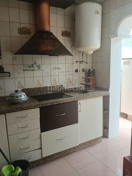 Foto 3a12e948-2ef0-4747-944a-3d2387ef9f0a. Casa amb aparcament piscina a colores - entreparques Sevilla