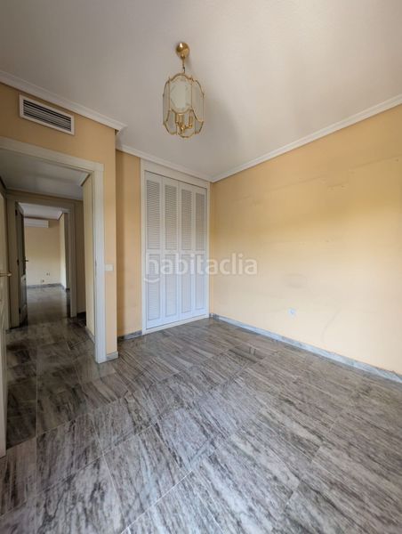 Foto 0b5e5073-c489-4139-bb54-13a7e8da287f. Pis amb calefacció piscina a Urbadiez - Entrepuentes Sevilla