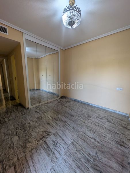 Foto b5a28dcf-197d-4f35-afda-3be29ae5a660. Pis amb calefacció piscina a Urbadiez - Entrepuentes Sevilla