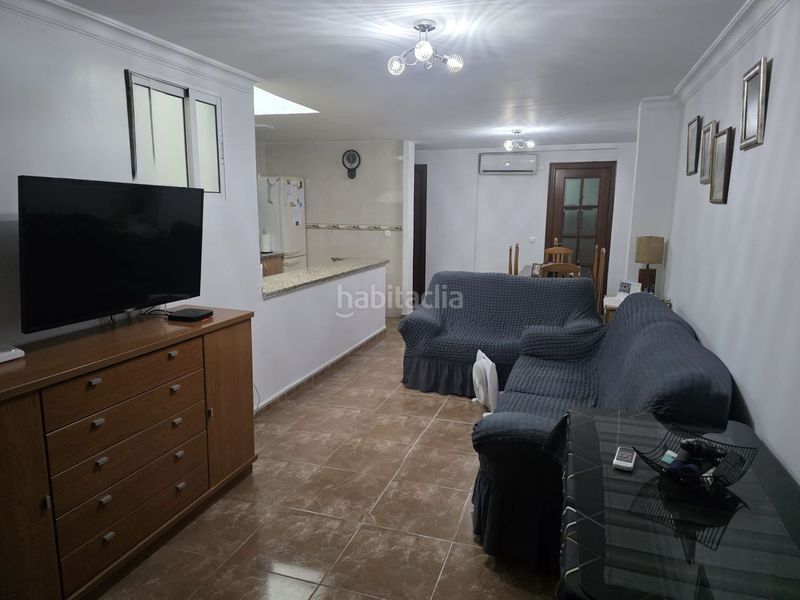 Foto 2a741177-ba31-4e2e-a872-d011ae29df58. Casa amb aparcament a Torreblanca Sevilla
