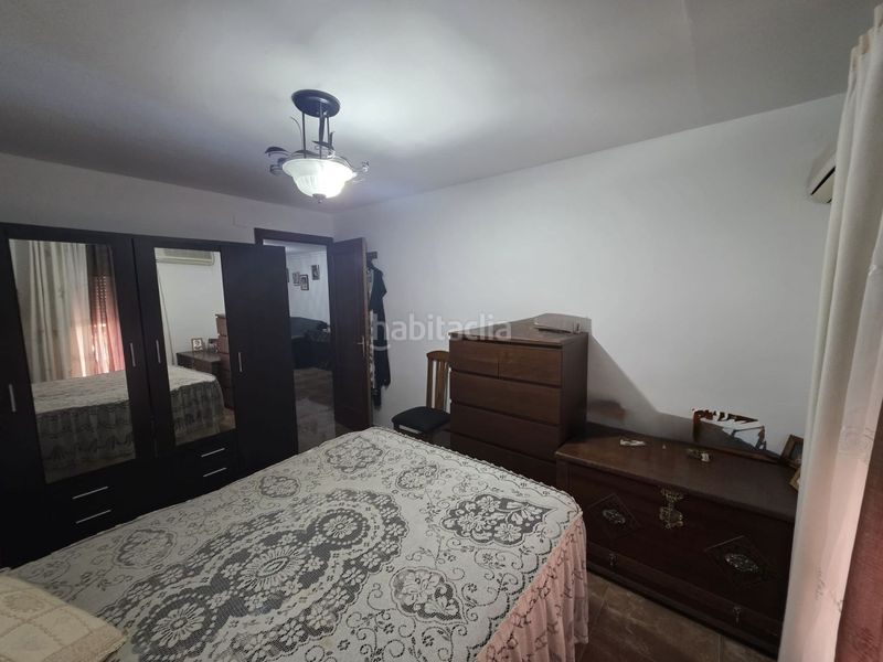 Foto 3056ade6-a99d-43f5-a944-292bdd2e5a78. Casa amb aparcament a Torreblanca Sevilla