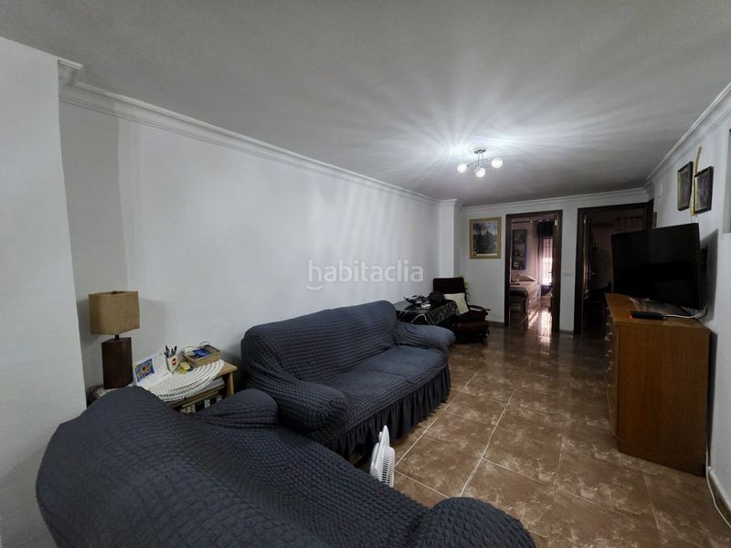 Foto f8f6ad9d-27e3-4f16-b97d-03d2ee2a04af. Casa amb aparcament a Torreblanca Sevilla