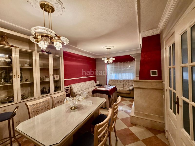 Foto 0f72cc63-5fe7-441a-9224-c6bd0d284780. Casa adossada a Mairena del Alcor