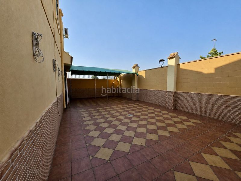 Foto 418e0e15-2970-4a49-a335-a6cda6e949e2. Casa adossada a Mairena del Alcor
