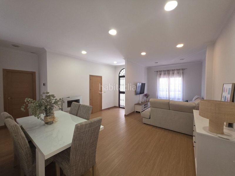 Foto 8887696d-d6e0-4e5c-9621-2271517a1a2c. Casa amb aparcament a Los Molinos Alcalá de Guadaira