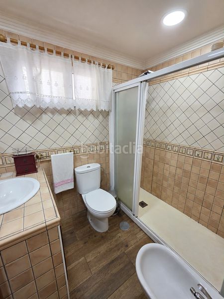 Foto 7e1a5ae1-05b4-4814-a6b7-fe91e95c396c. Casa a colores - entreparques Sevilla