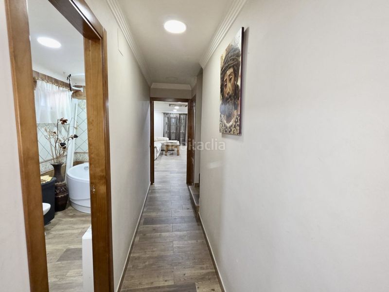 Foto eb27f06e-2ce2-450e-8a4a-be2879b918bf. Casa a colores - entreparques Sevilla