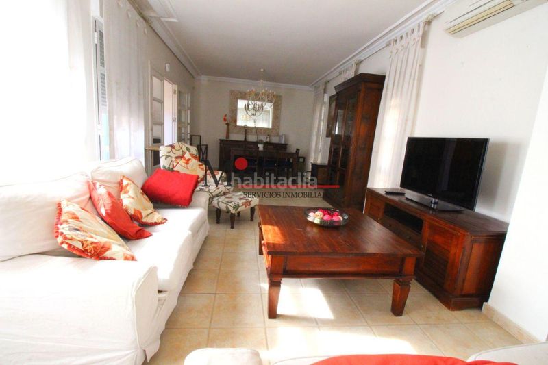 Foto 7df29b4d-1487-478d-81f4-554a6e594606. Miete chalet mit heizung parking in Centro Villaviciosa de Odón