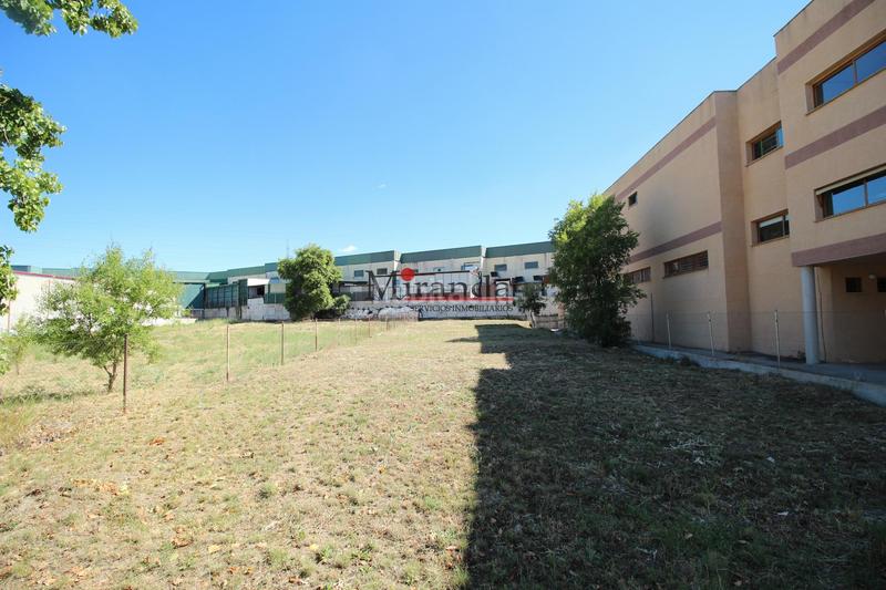 Foto 1ae5e7c7-5286-4096-81e4-cb2e804c7026. Solar industrial a Norte-Universidad Móstoles