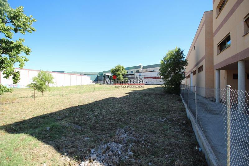 Foto df8aa715-1c43-4925-ab52-ea8c82f0c494. Solar industrial a Norte-Universidad Móstoles