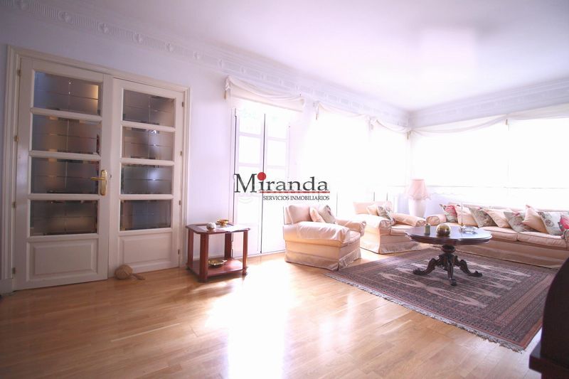 Foto ca705577-8a81-43b5-9d80-700ec5c32b21. Miete chalet mit heizung parking pool in Centro Villaviciosa de Odón