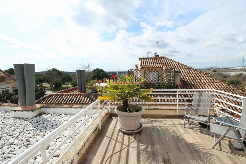 Foto f02c9a34-52e9-44d5-9844-646d6fe80a2b. Miete chalet mit heizung parking pool in Centro Villaviciosa de Odón