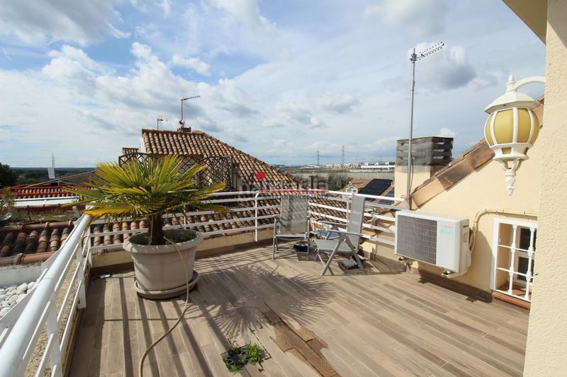 Foto f588a00a-4bc7-4b8c-b420-3d5be304231c. Miete chalet mit heizung parking pool in Centro Villaviciosa de Odón