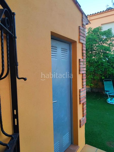 Foto c56d2219-1100-4511-8285-b31e3a54f3db. Casa a schiera con riscaldamento parcheggio in Eixample Residencial Escala (L´)