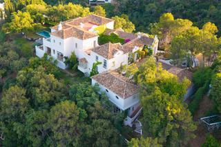 Xalet a El Madroñal. Villa santa katerina: a royal sanctuary above marbella