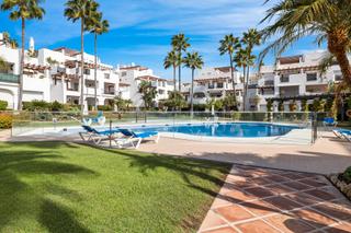 Dúplex  Calle tarragona. Amazing penthouse duplex in la gavia located in nueva alcántara