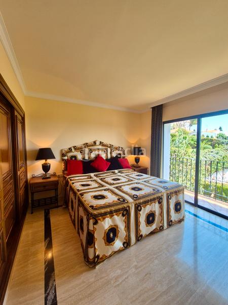 Foto 3d39f6ef-c606-486d-8929-9caf1522f5e9. Casa villa del carmen en la la campana, : elegancia atemporal con impresionantes vistas al mar en Marbella