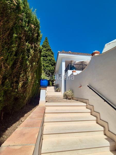 Foto 445dac21-8592-429b-a1ad-3689f687acba. Casa villa del carmen en la la campana, : elegancia atemporal con impresionantes vistas al mar en Marbella