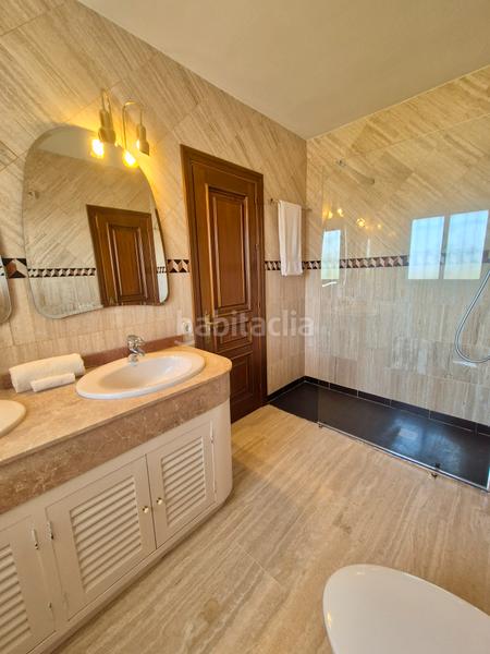 Foto 8b9e6864-d598-4457-998f-8791c4fdba53. Casa villa del carmen en la la campana, : elegancia atemporal con impresionantes vistas al mar en Marbella