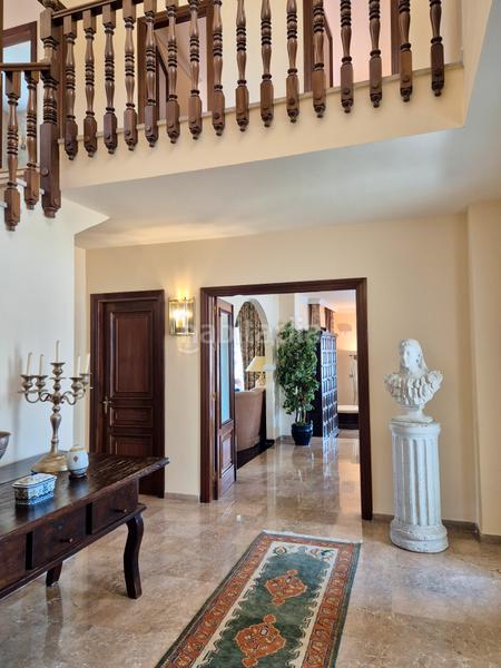 Foto c44e7e13-1494-490c-afce-593b415a0a40. Casa villa del carmen en la la campana, : elegancia atemporal con impresionantes vistas al mar en Marbella