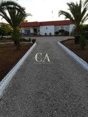 Casa  La mina. Magnífico chalet en la mina