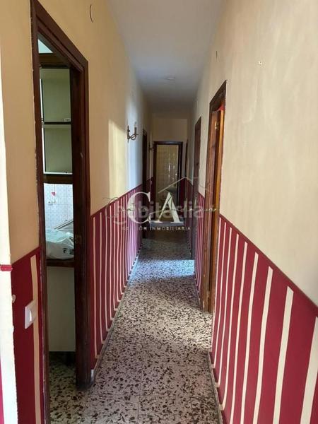 Foto a2e43482-925b-40d7-9b5e-3e92023cdde8. Piso  grande céntrico en Puente Genil
