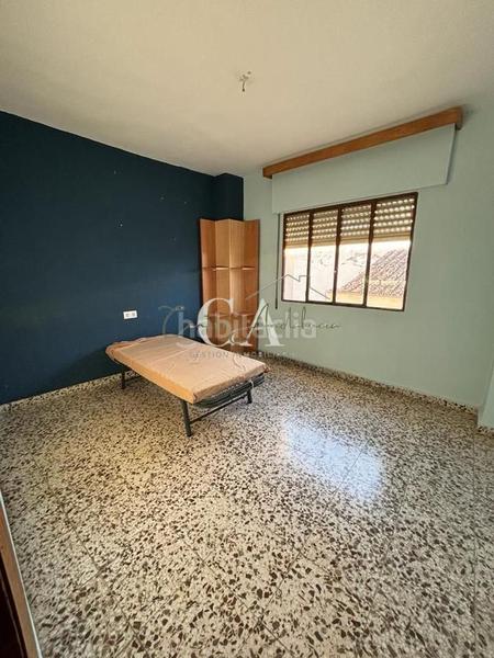 Foto fd1390c2-b90c-4faa-a884-cd8987566805. Piso  grande céntrico en Puente Genil