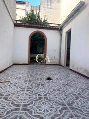 Casa  Maestro francisco vila. Casa centrica con patio