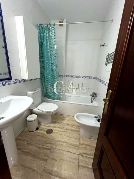 Foto 9105222b-1ada-4bf9-a59e-cf151a51b9c8. Pis a Puente Genil