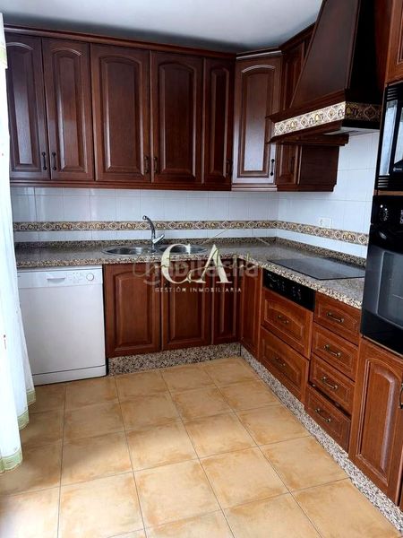 Foto 7e8c60c3-506d-4822-8774-779b192880d2. Casa amb aparcament a Puente Genil