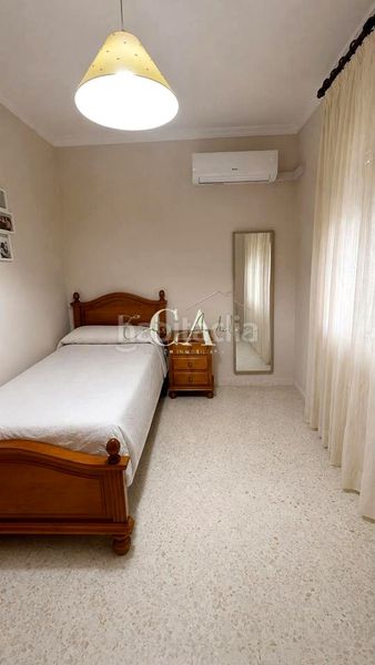 Foto f27ea447-b226-411b-8029-834c434872ae. Casa amb aparcament a Puente Genil
