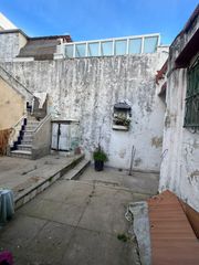 Haus  Calle cayetano del toro. Estupenda finca para crear su hogar